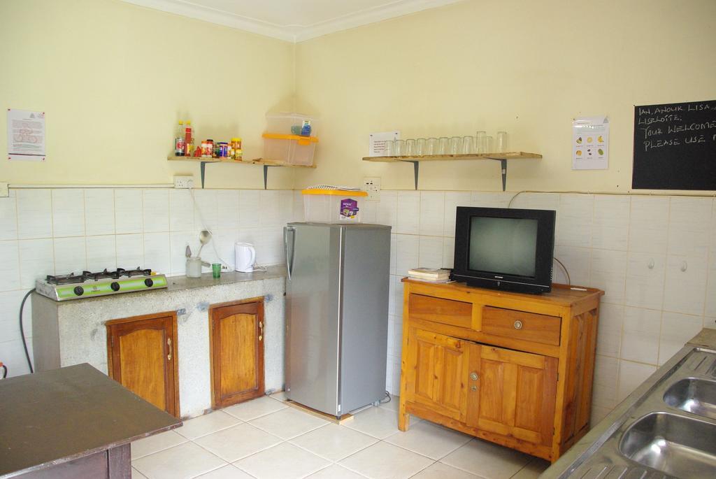 Bikeventures House Uganda Hotel Jinja Buitenkant foto