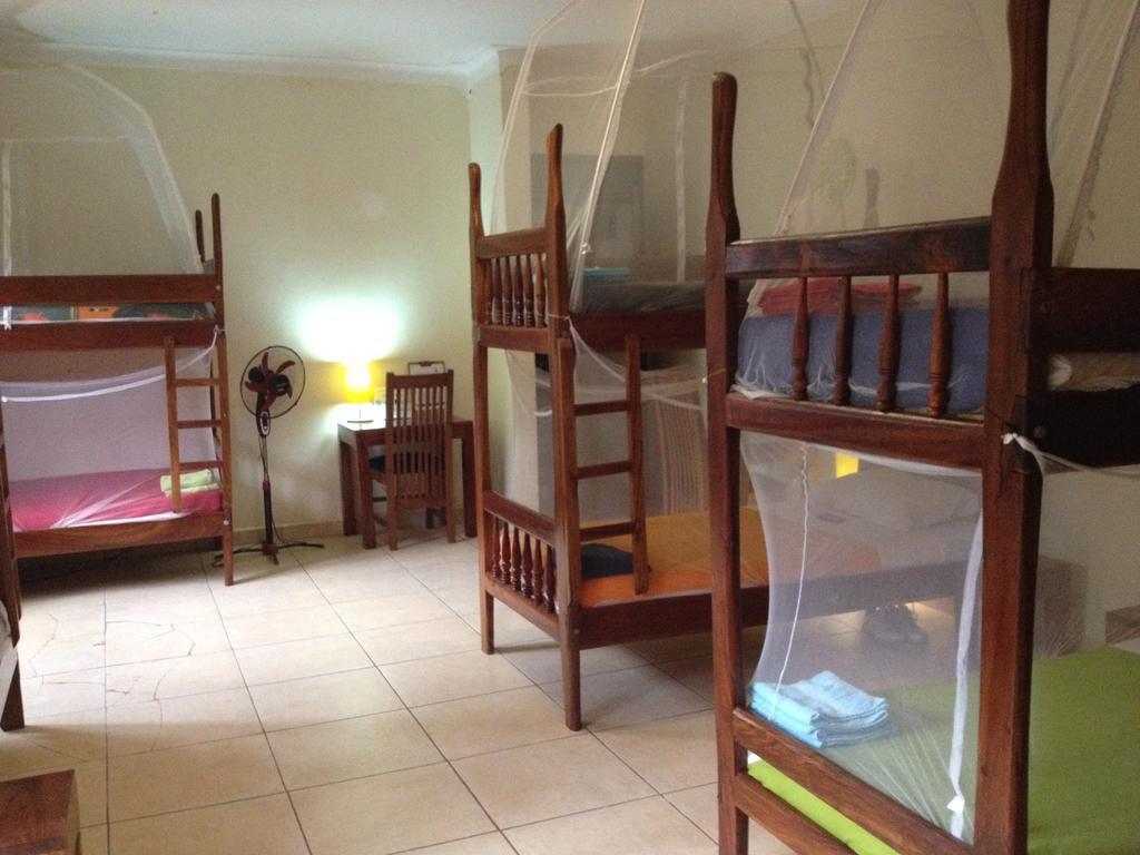 Bikeventures House Uganda Hotel Jinja Buitenkant foto